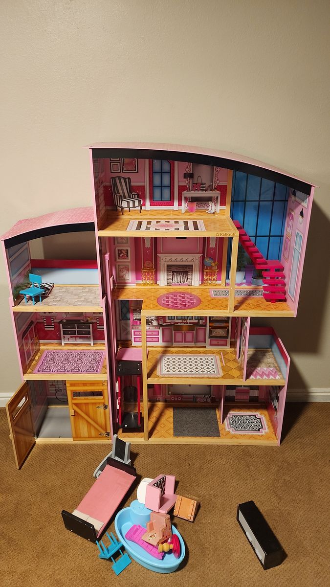 Dollhouse