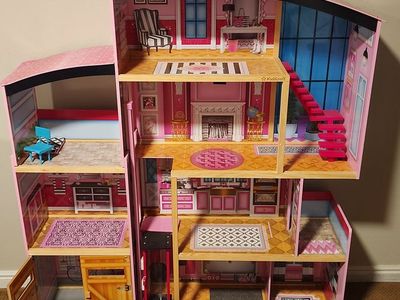 Dollhouse
