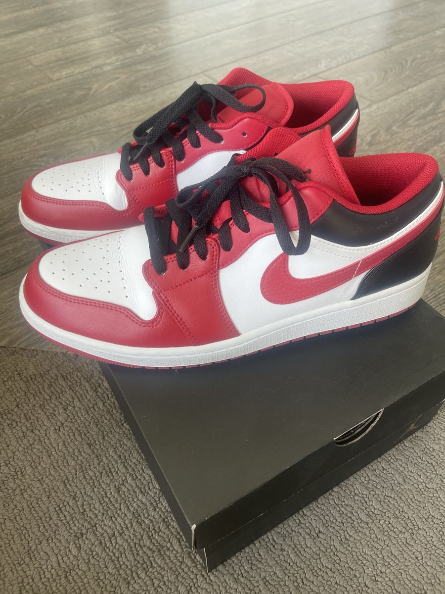 Jordan retro 1