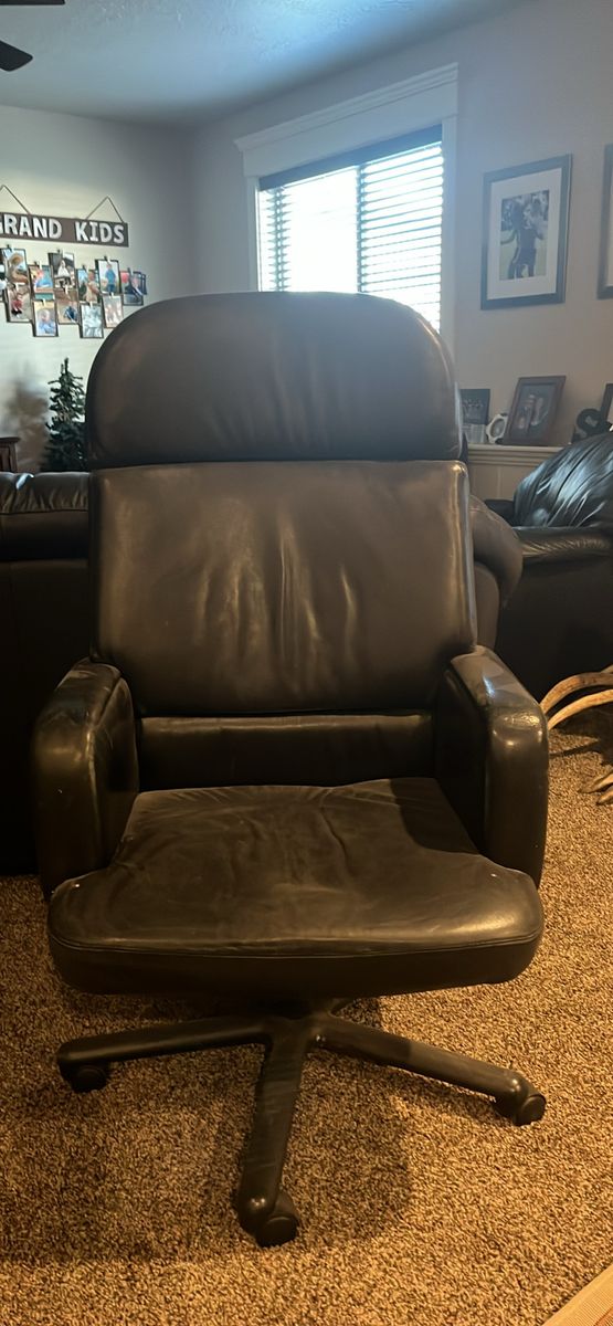 Black Leather Executive Office Desk Chair with Rolling Caster Base