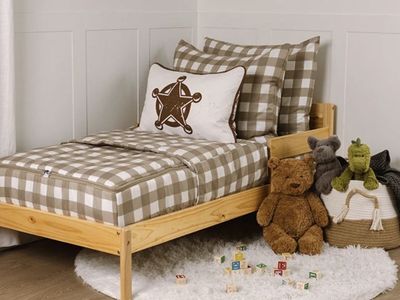 New Toddler Wooden Zippered Beddys Bedding Brown and White Gingham Bedding Set Fits toddler mattress crib size