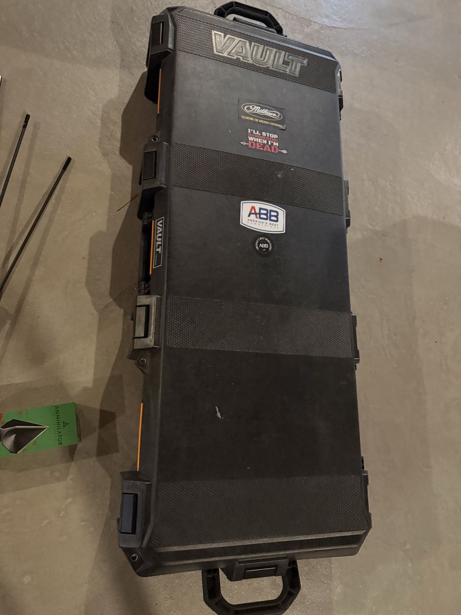 Main image 6