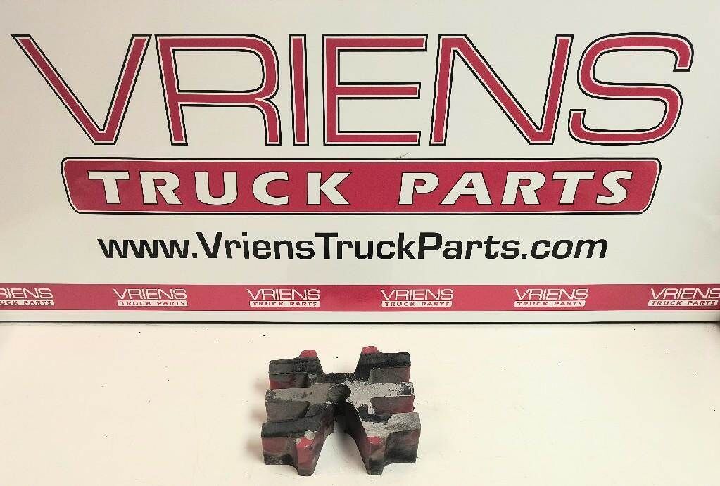 B80-6011-040 SPACER-BLOCK, FRONT AXLE SUPERCEDES OLD# 02-01701-040
2"X1 9/16"