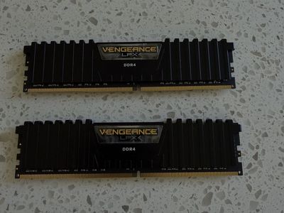 Corsair Vengeance LPX 64GB (2x32GB) DDR4-3200 CL16 Desktop RAM Kit