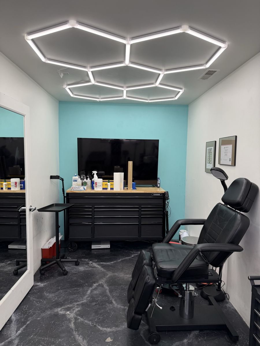 NOW HIRING TATTOO ARTISTS