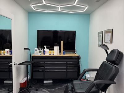 NOW HIRING TATTOO ARTISTS