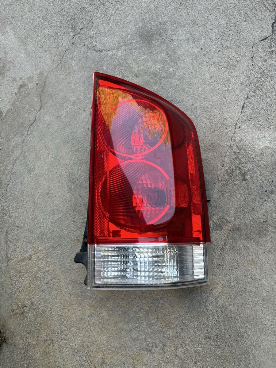 Nissan Armada / Pathfinder