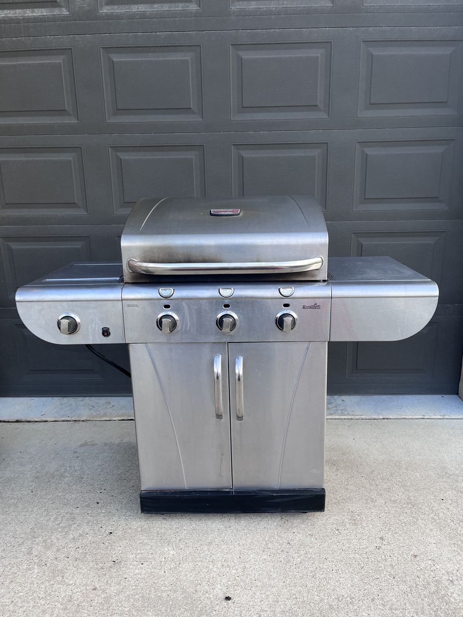 Charbroil Grill
