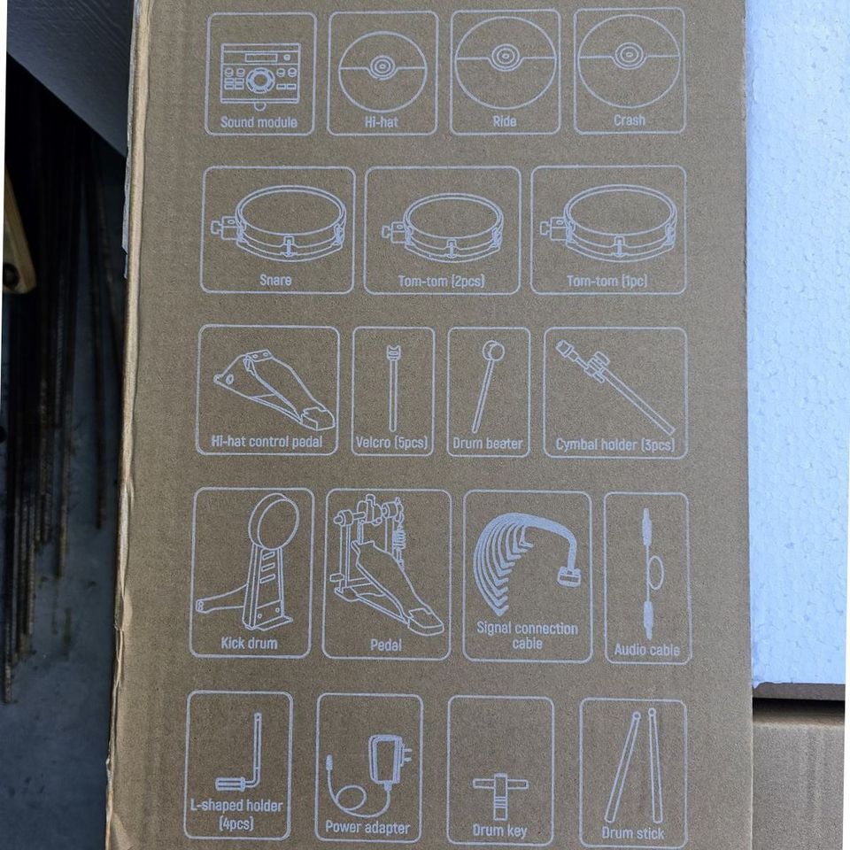 Main image 6
