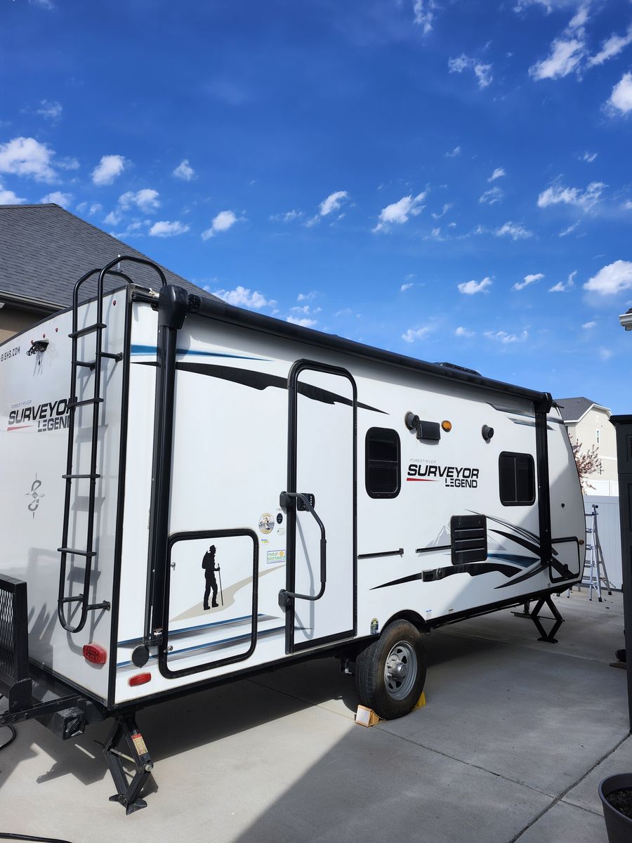 Forest River Surveyor Legend 19RBLE