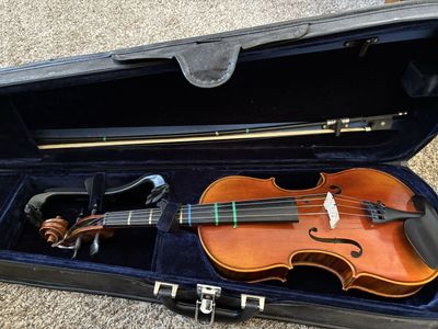 Beginner student Viola 15” Archer Model LH100D with Hard Case and Bow