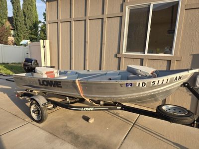 2017 Lowe fishing boat