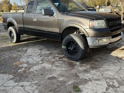 2005 FORD F150 Lariat