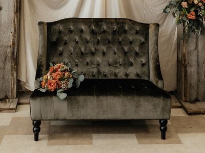 Elegant Grey Velvet Tufted Loveseat - Perfect for Photo Shoots or Small Spaces