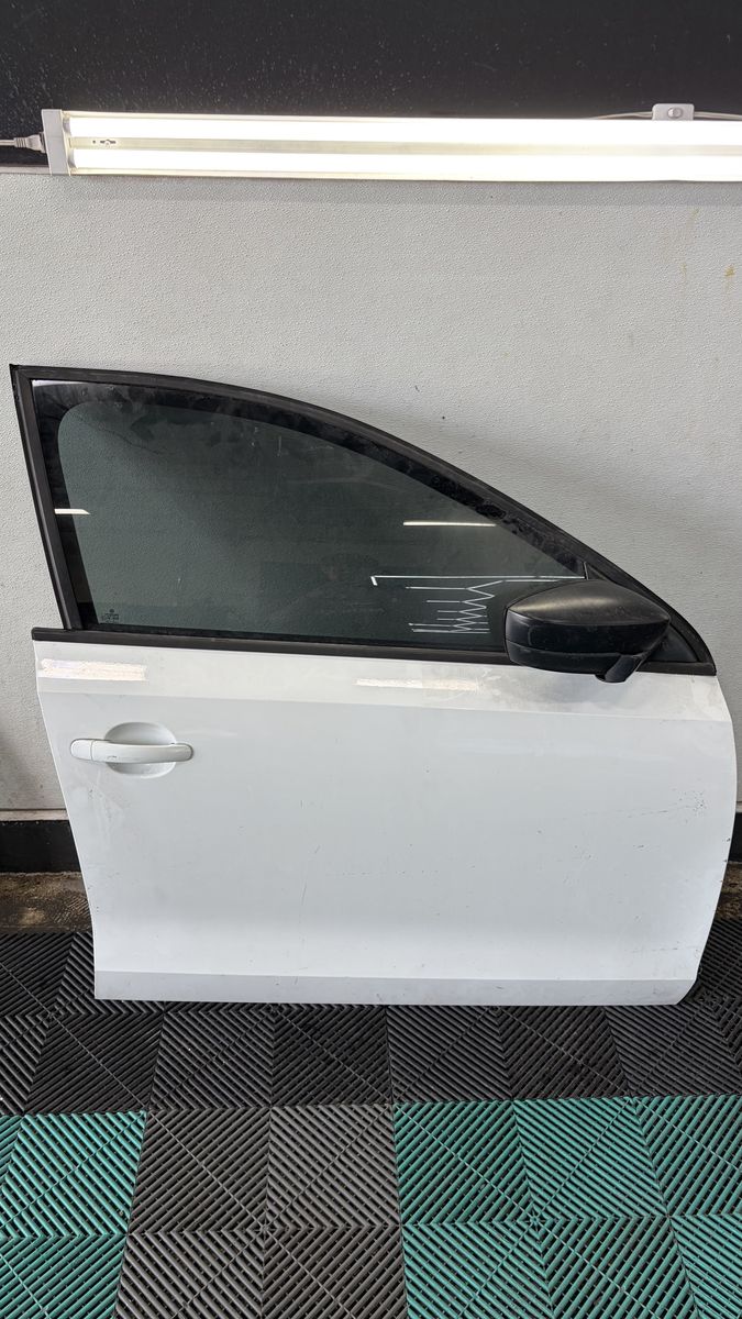 DOORS - 2015 VOLKSWAGEN JETTA TDI