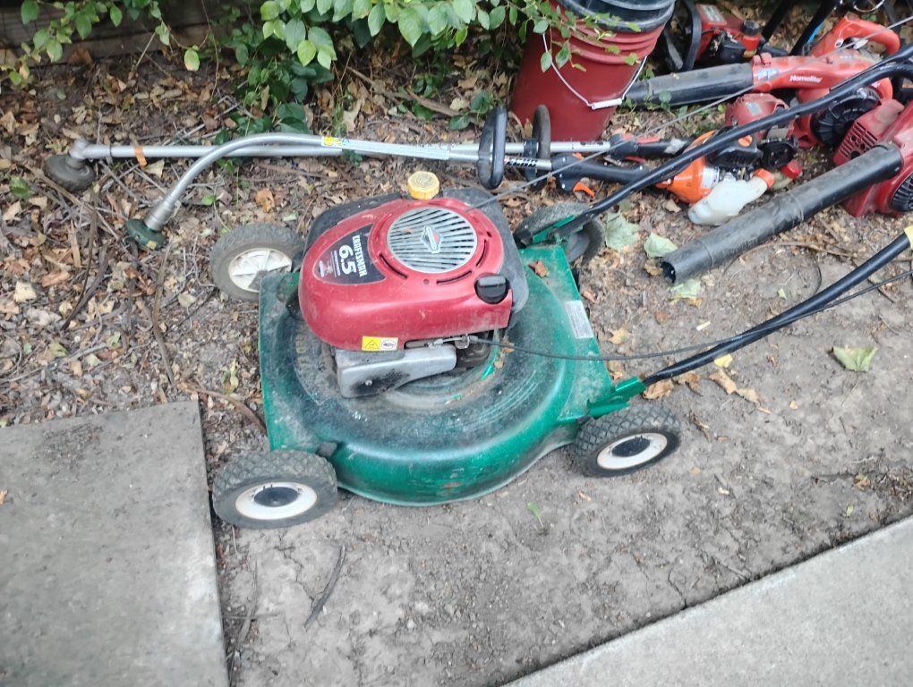 Craftsman 6.5 HP Gas Lawn Mower and Yard Tools Lot