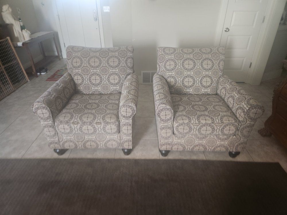 Pair of Patterned Upholstered Armchairs - Beige and Brown Medallion Fabric