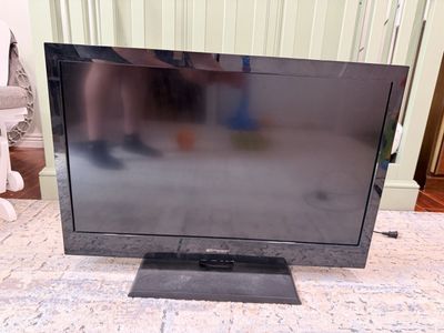 32” Emerson TV w/ Fire TV Stick — Ready to Use