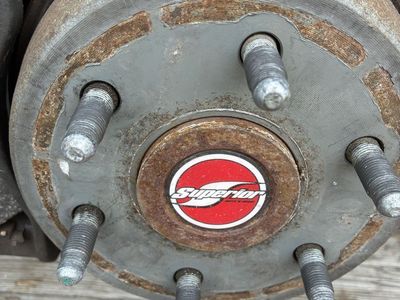 2000 - 2006 suburban Tahoe axle