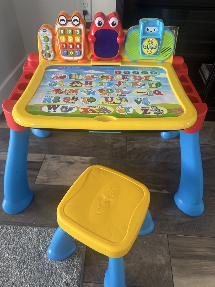 V-tech learning desk