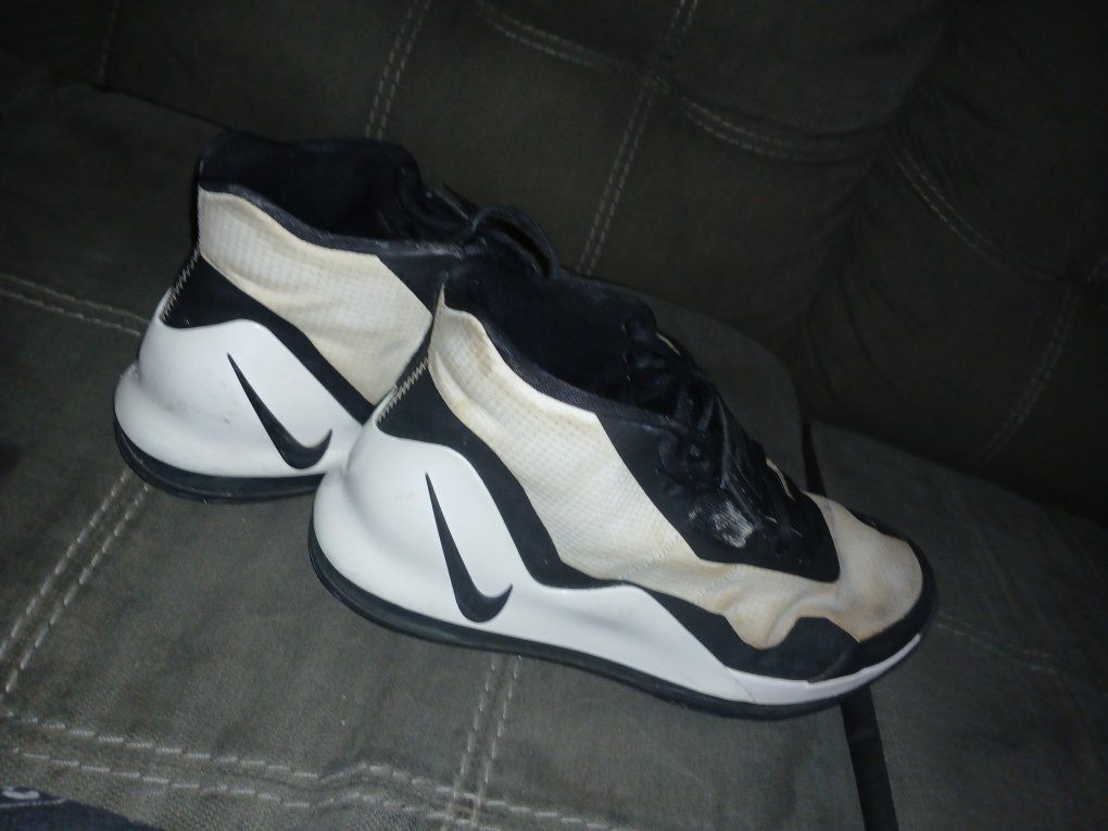 Nike Black and White Sneakers - Men's US Size 11.5 - Excellent Condition