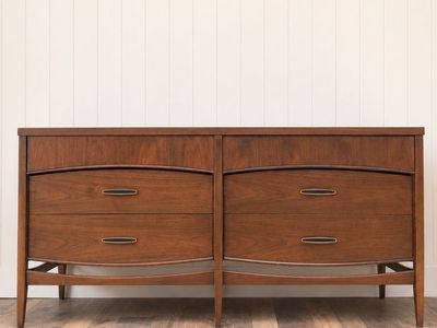 Stunning Mid Century Modern Dresser