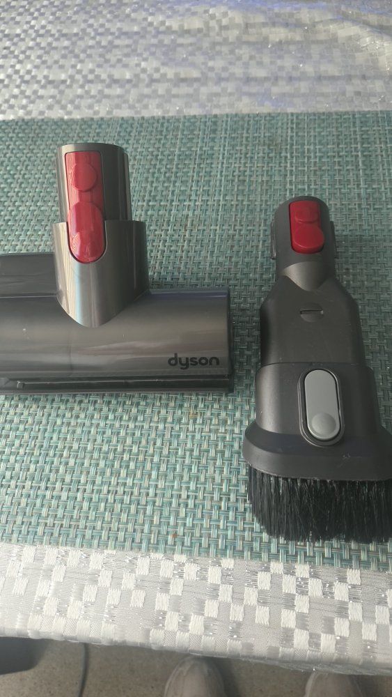 dyson Genuine OEM small BRUS cleaner head floor ,for model v10, v11v v12 and v15