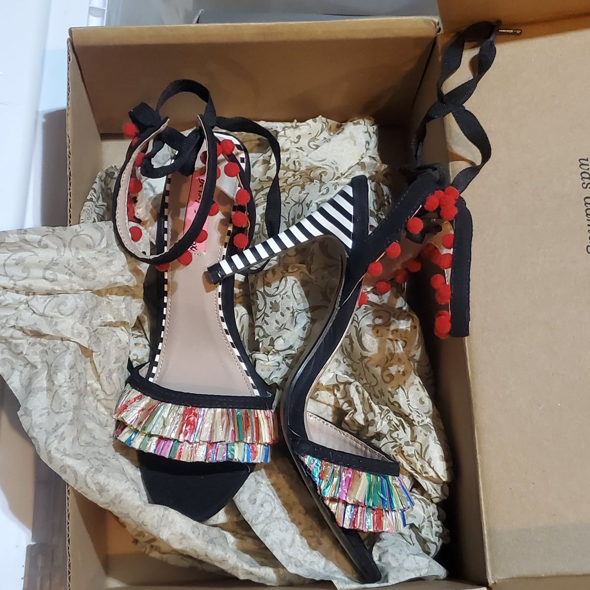 NEW - Betsey Johnson Heeled Sandals with Pom Poms and Fringe Size 7