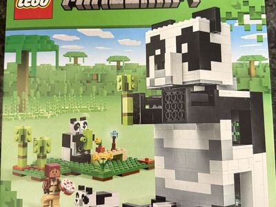LEGO Minecraft: The Panda Haven UNOPENED