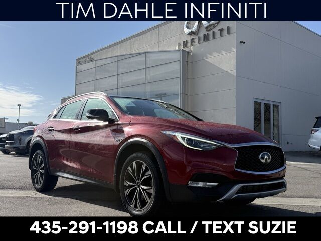 2019 INFINITI QX30 Essential