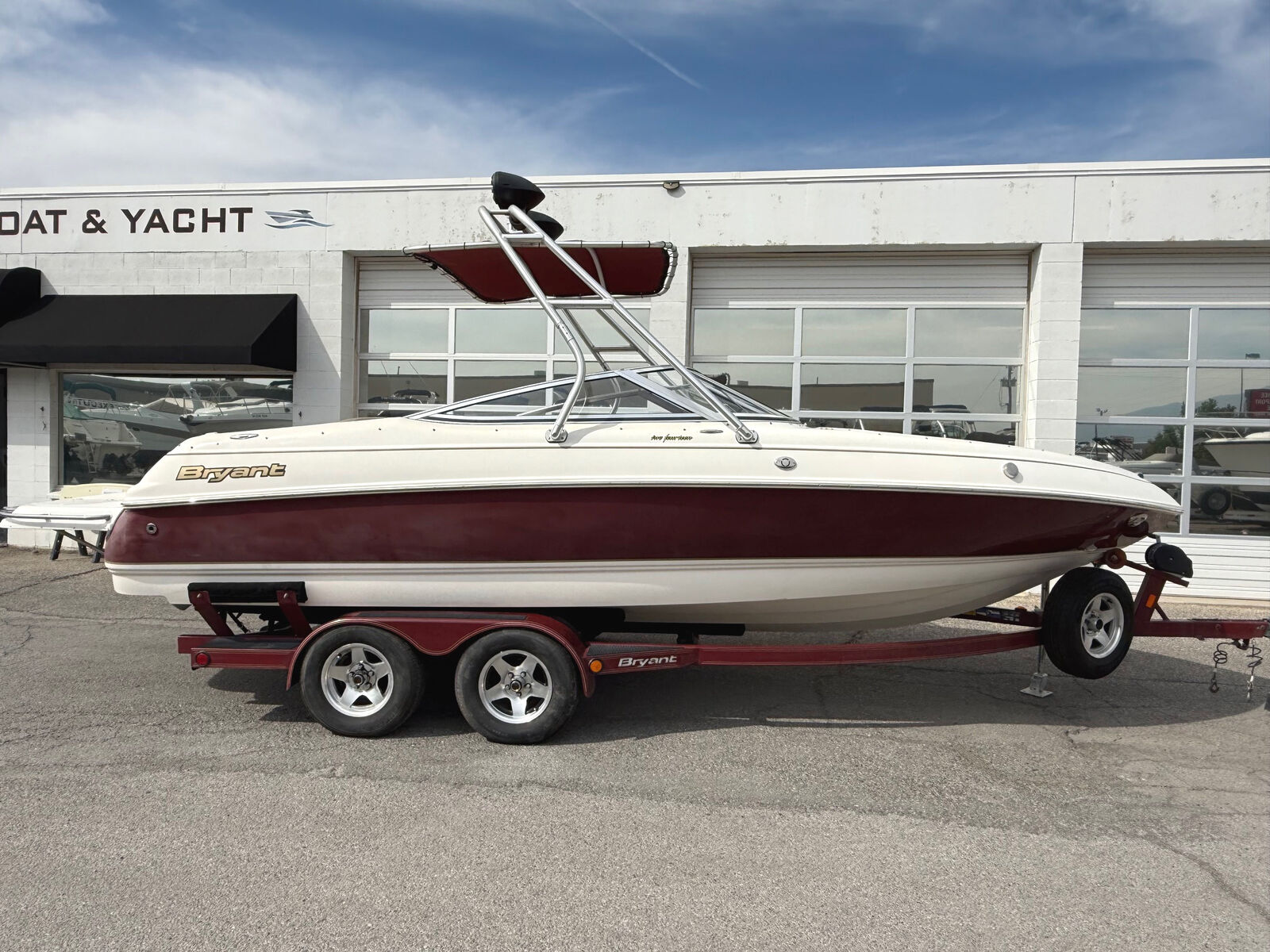 2003 23' Bryant 232 Bowrider