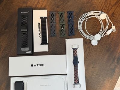 Apple Watch SE Gen 2 44mm Midnight Alum GPS + Cell