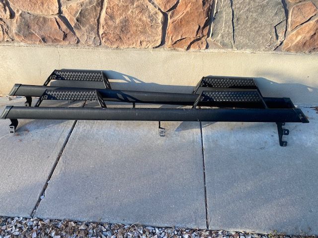 Nerf Bars / Step - Tacoma