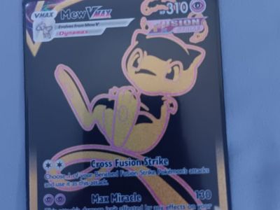 Mew VMAX Fusion Strike Gold Secret Rare Pokemon TCG Card 114/264 - NM/M