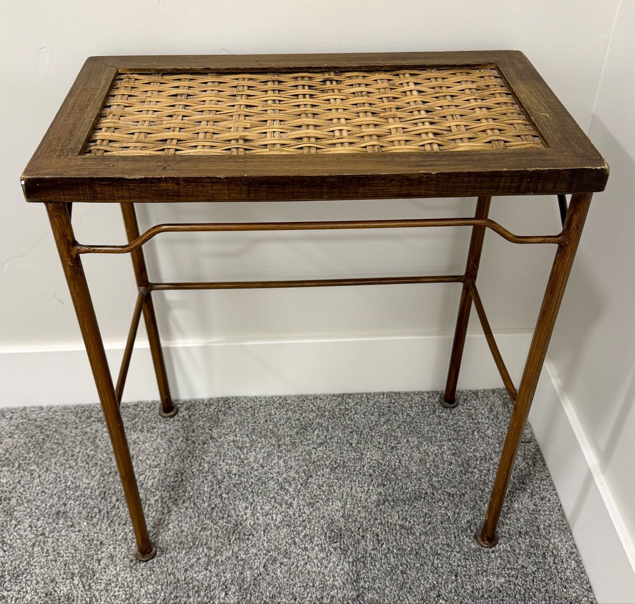Vintage Woven Rattan Top Accent Side Table with Wood Frame & Metal Legs