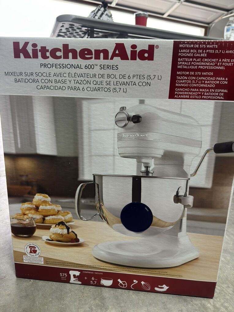 6 Quart Bowl-Lift Stand Mixer