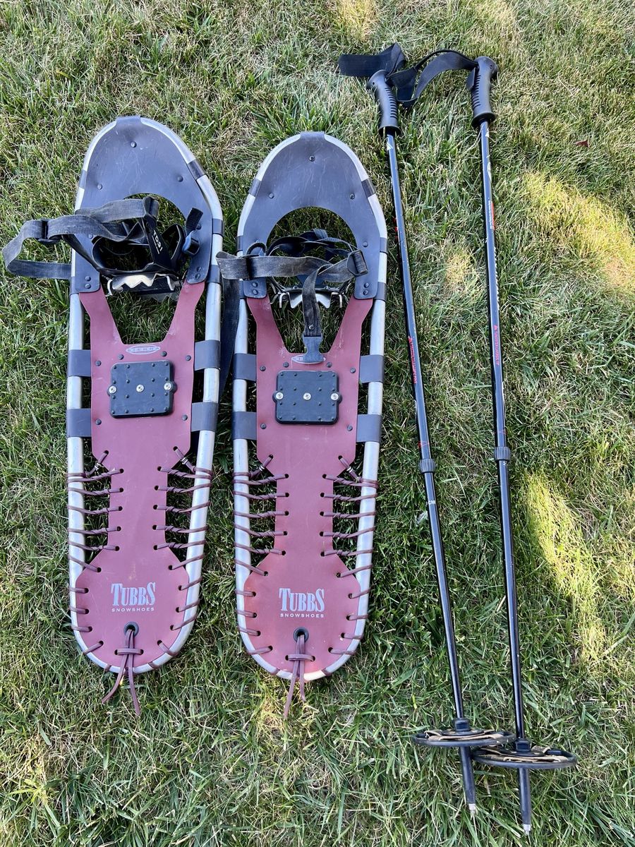 Tubbs Snowshoes with Poles - Men’s