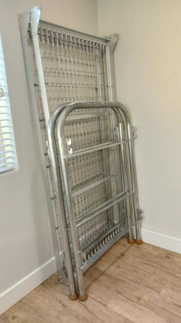 Vintage Bunk Bed Metal No-Screws/Fasteners