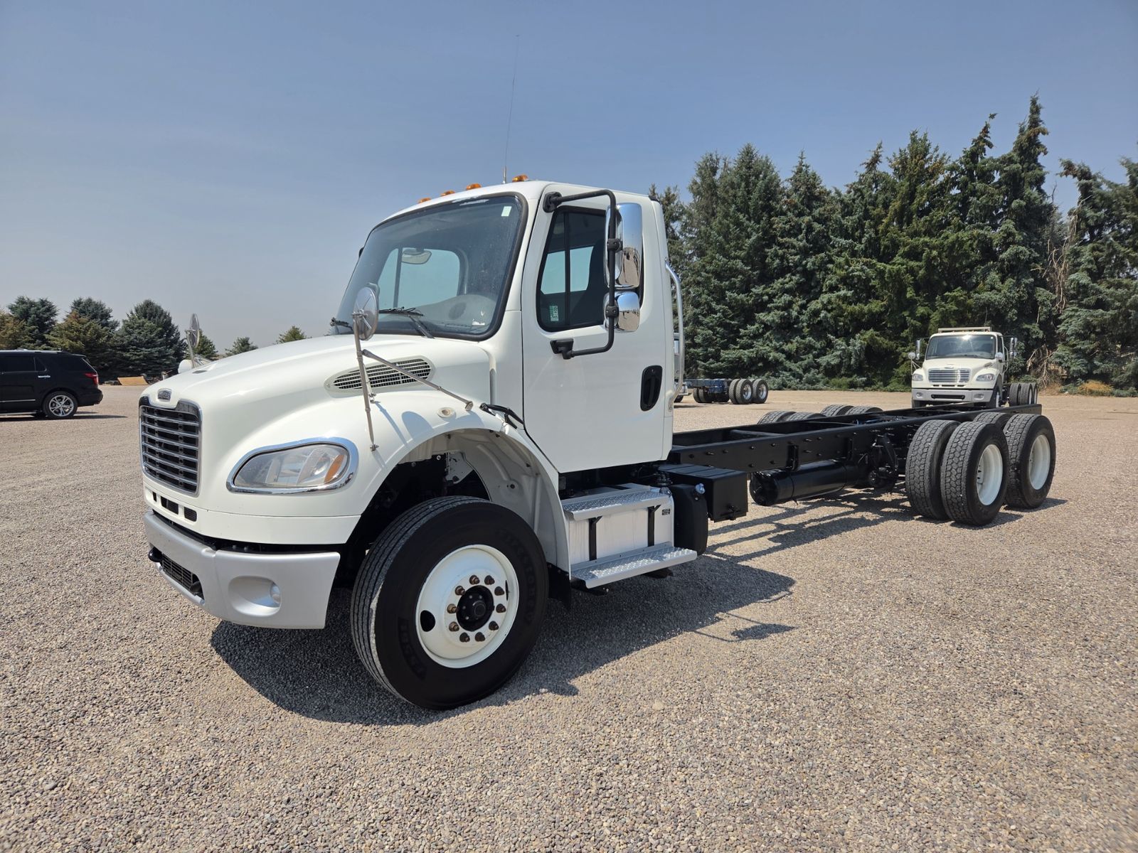2020 FREIGHTLINER BUSINESS CLASS M2 106