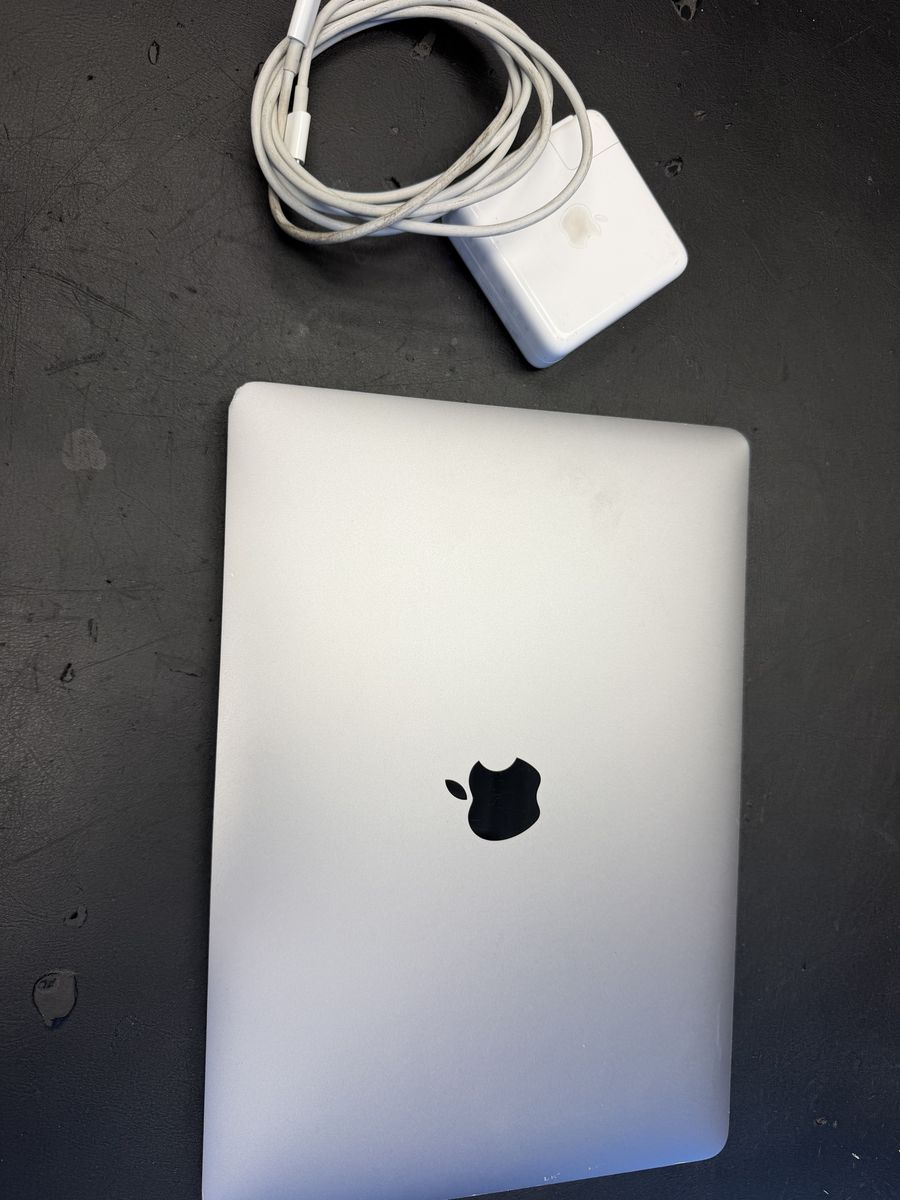 Apple MacBook Pro 13" M1 – 16GB RAM – 2TB SSD – Excellent Condition
