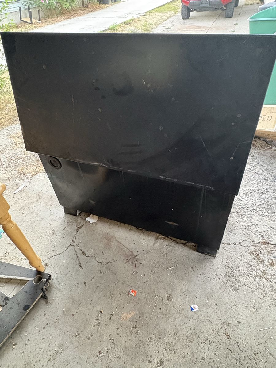 Main image 5