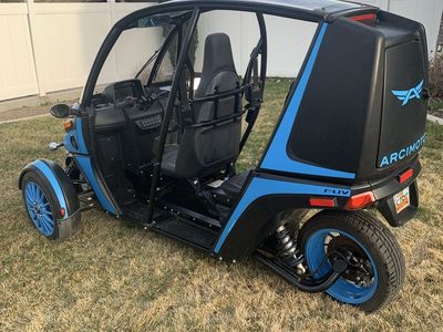 "Arcimoto" 2 seater electric vehicle, Freeway Legal,108miles range