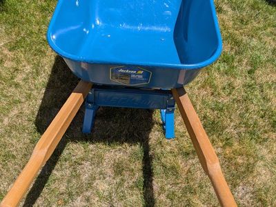 6 cu ft Jackson heavy duty wheelbarrow