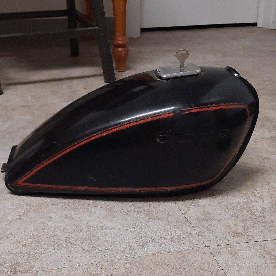 1981 Kawasaki KZ 305 Fuel Tank