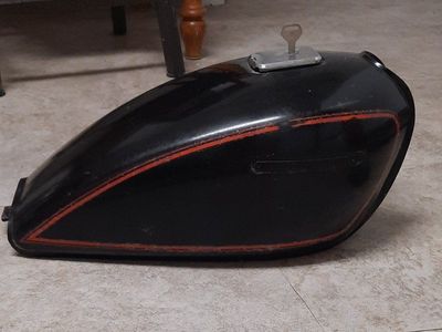 1981 Kawasaki KZ 305 Fuel Tank