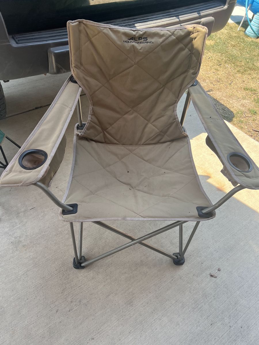 ALPS Mountaineering King Kong Camp Chair | 800 lb Capacity | Tan/Khaki