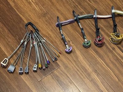 Climbing stopper set and cams set