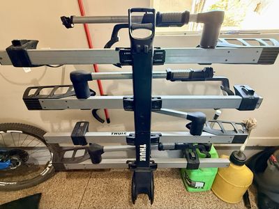 Thule T2 Pro XT 2-Bike Hitch Rack - Black/Silver - Excellent Condition 2inch…