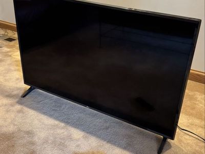 49" LG TV