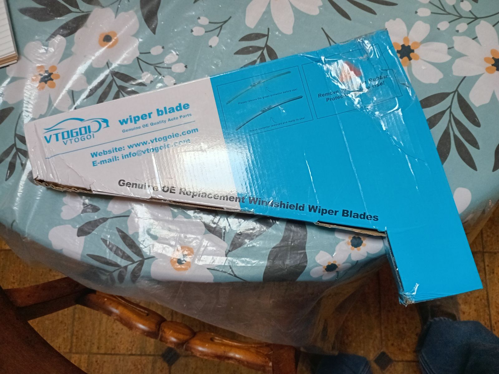 Windshield Wiper Blades-New in Box, 2@20" 2@10"